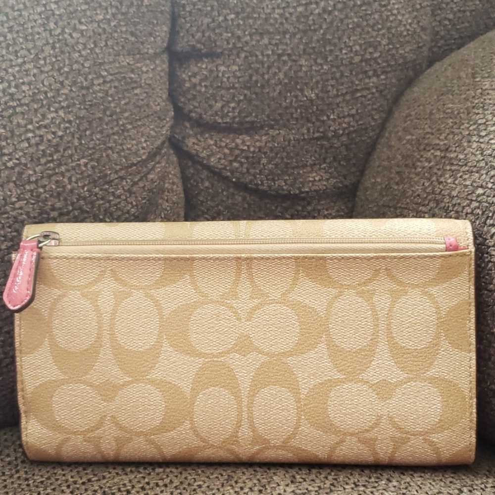 Coach Wallet - Picture 2 of 4